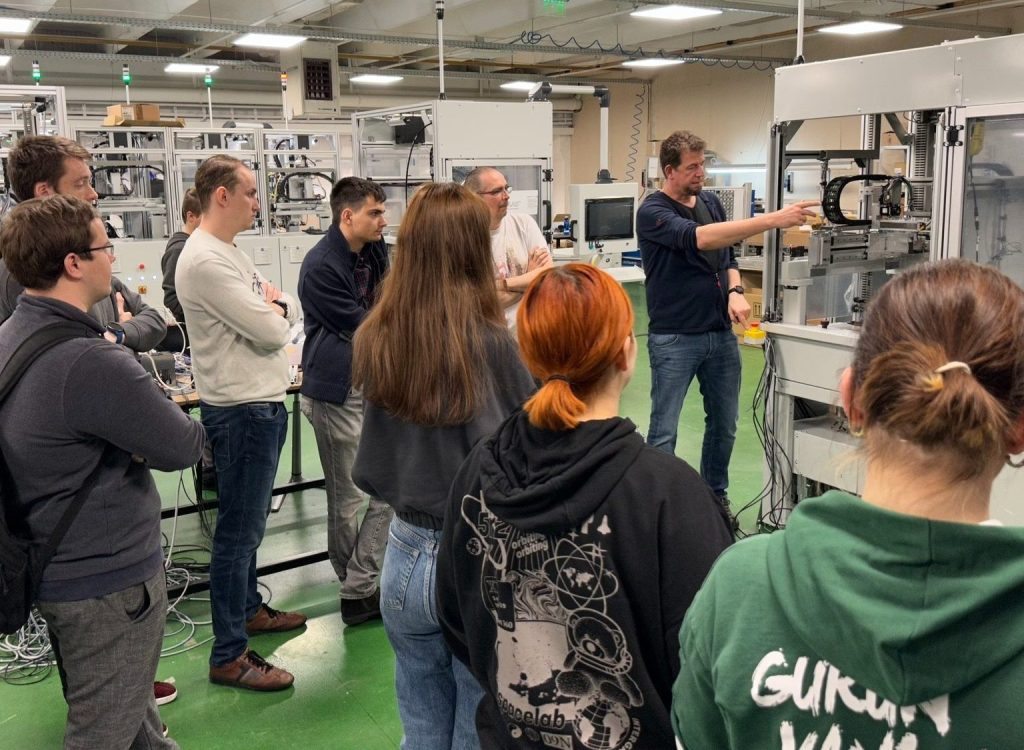 Product design, automation, and robotization for future engineers - Econ plant visit
